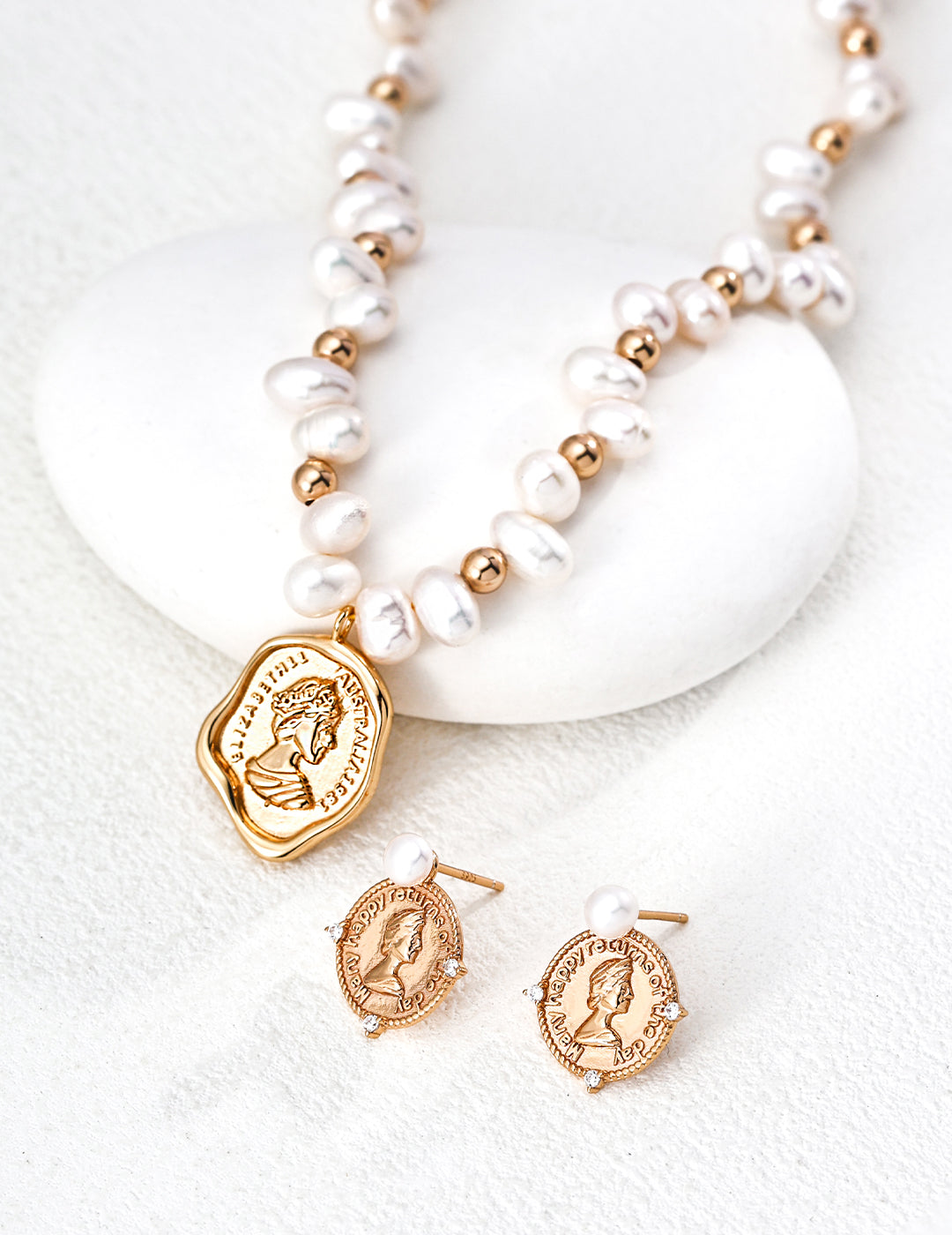 Baroque Pearl Intertwined Link Chain