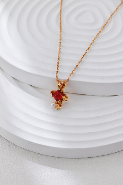 Sugarloaf Garnet Velvet Pendant Necklace