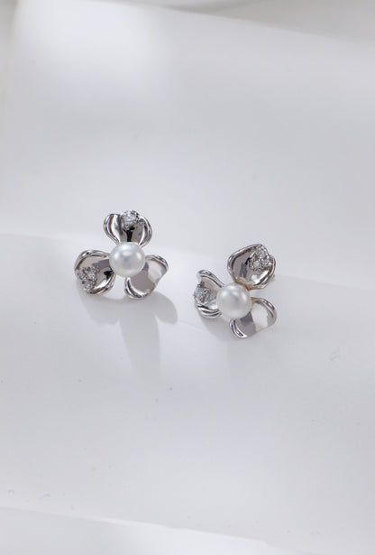 Floral Bloom Pearl & Zircon Earrings