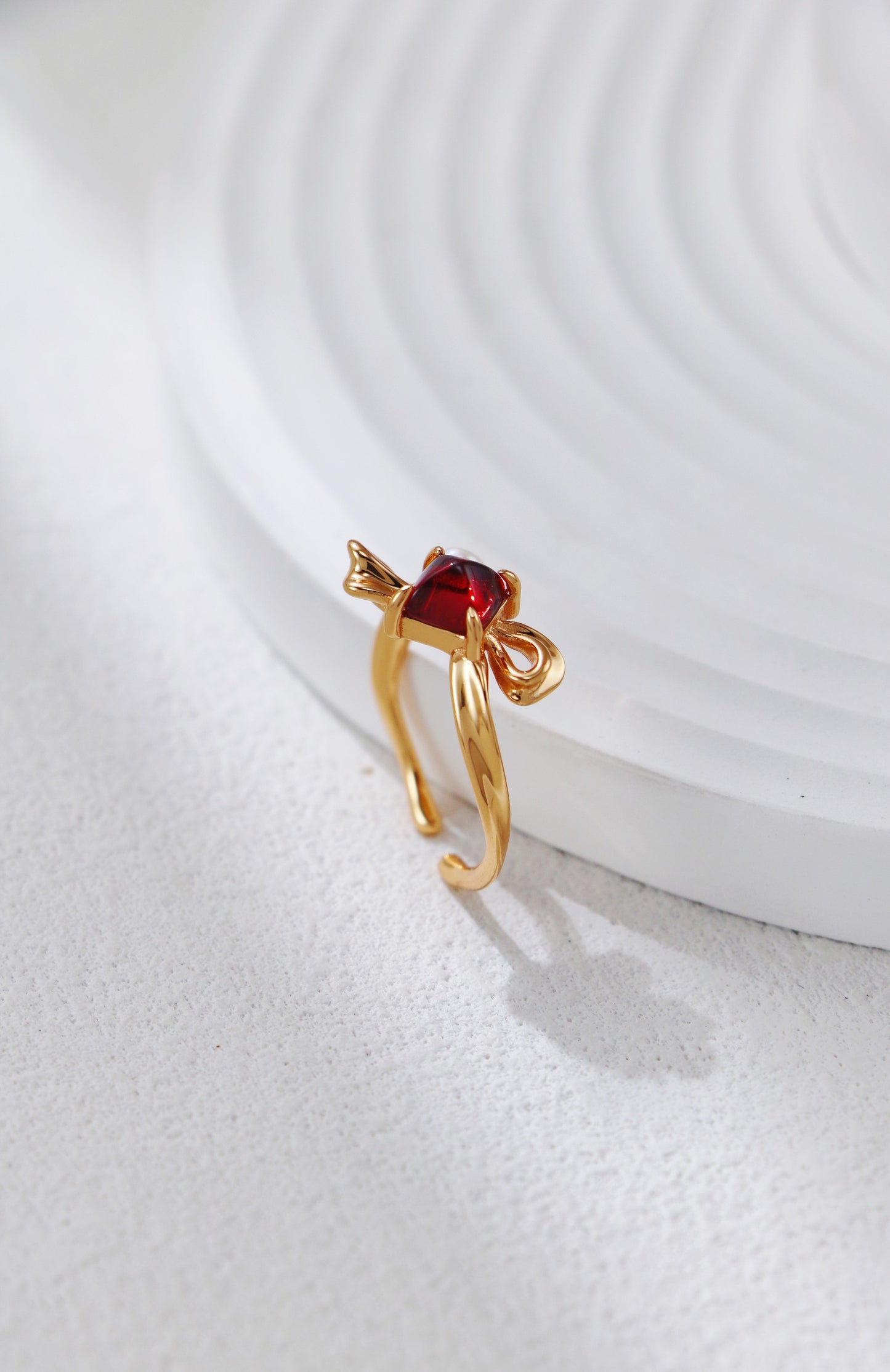 Sugarloaf Garnet Velvet Solitaire Ring