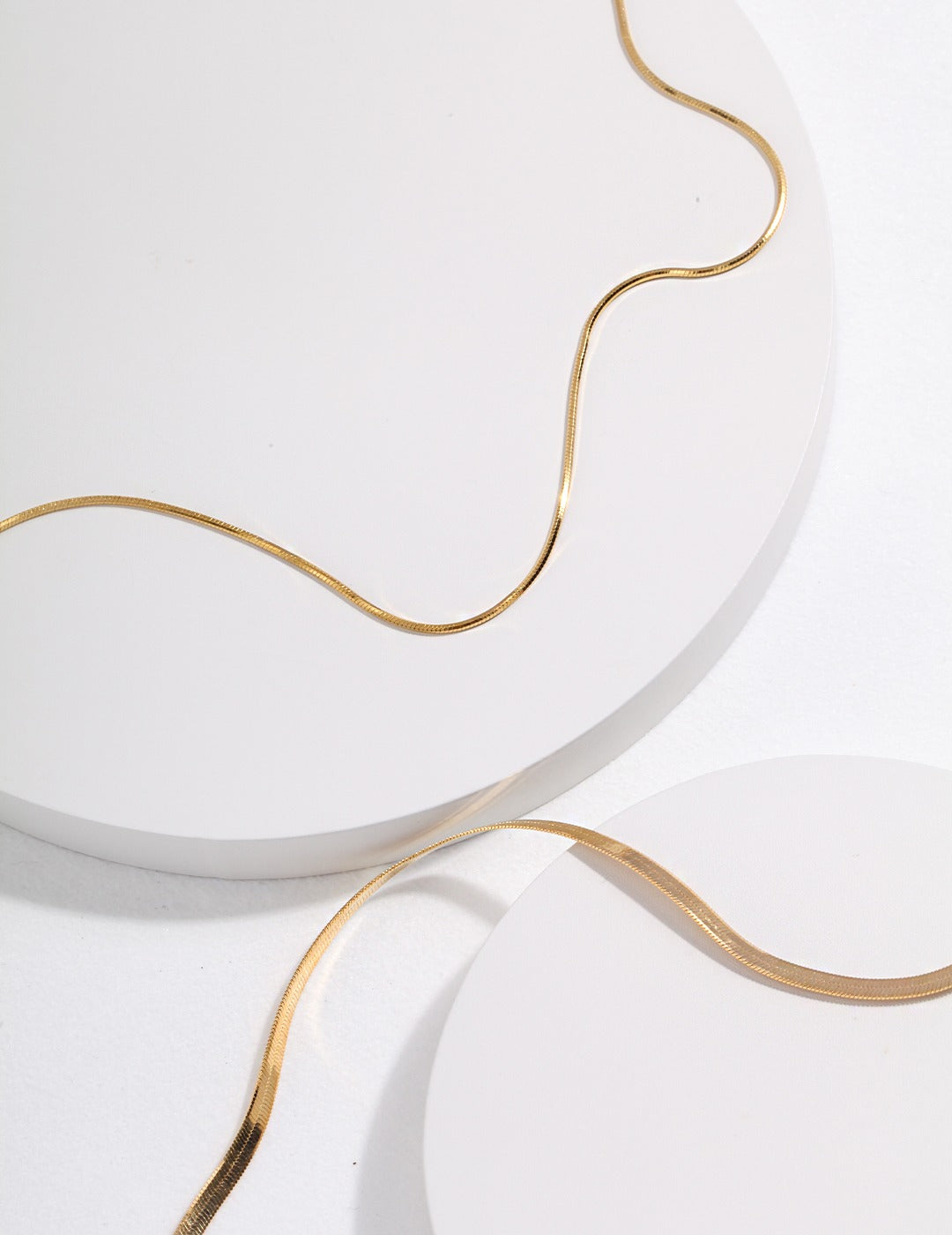 Parisian Chic Sculptural Chain Necklace in 18K Gold over S925 Silver