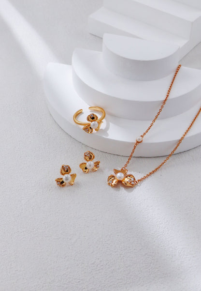 Floral Bloom Pearl & Zircon Earrings