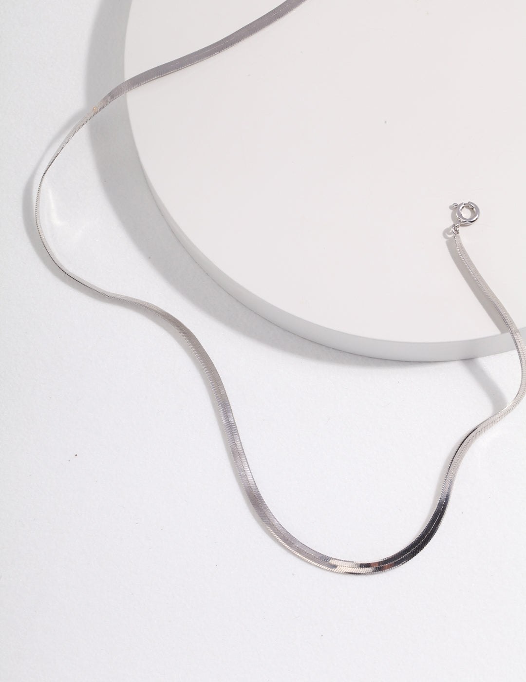 Parisian Chic Sculptural Chain Necklace in 18K Gold over S925 Silver